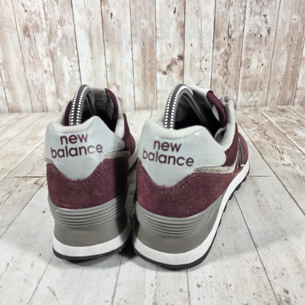 New Balance 574 Classic Womens Burgundy Suede Sneakers WL574EVM Size 7.5 - Picture 3 of 8